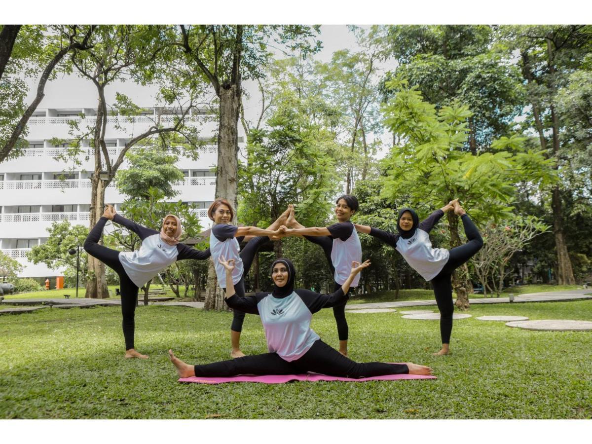 Royal Ambarrukmo Yogyakarta Hotell Exteriör bild