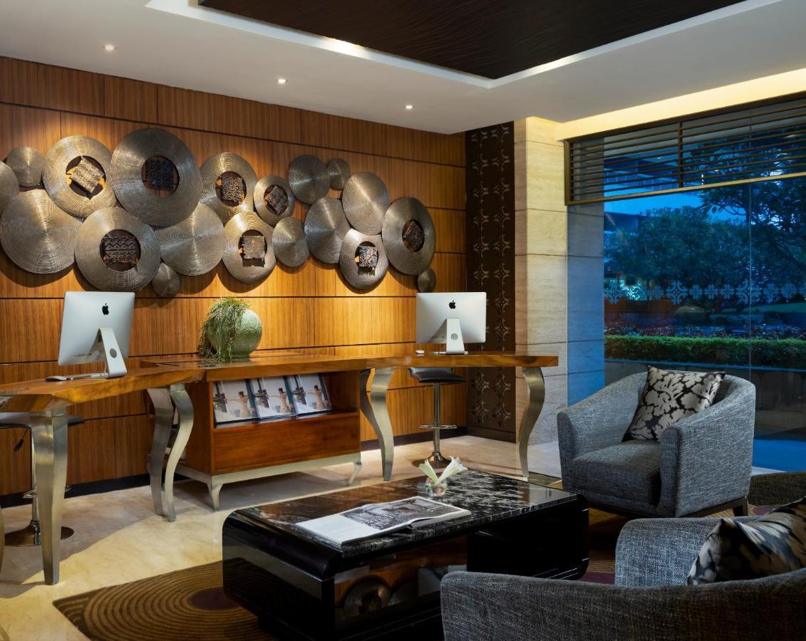 Royal Ambarrukmo Yogyakarta Hotell Exteriör bild