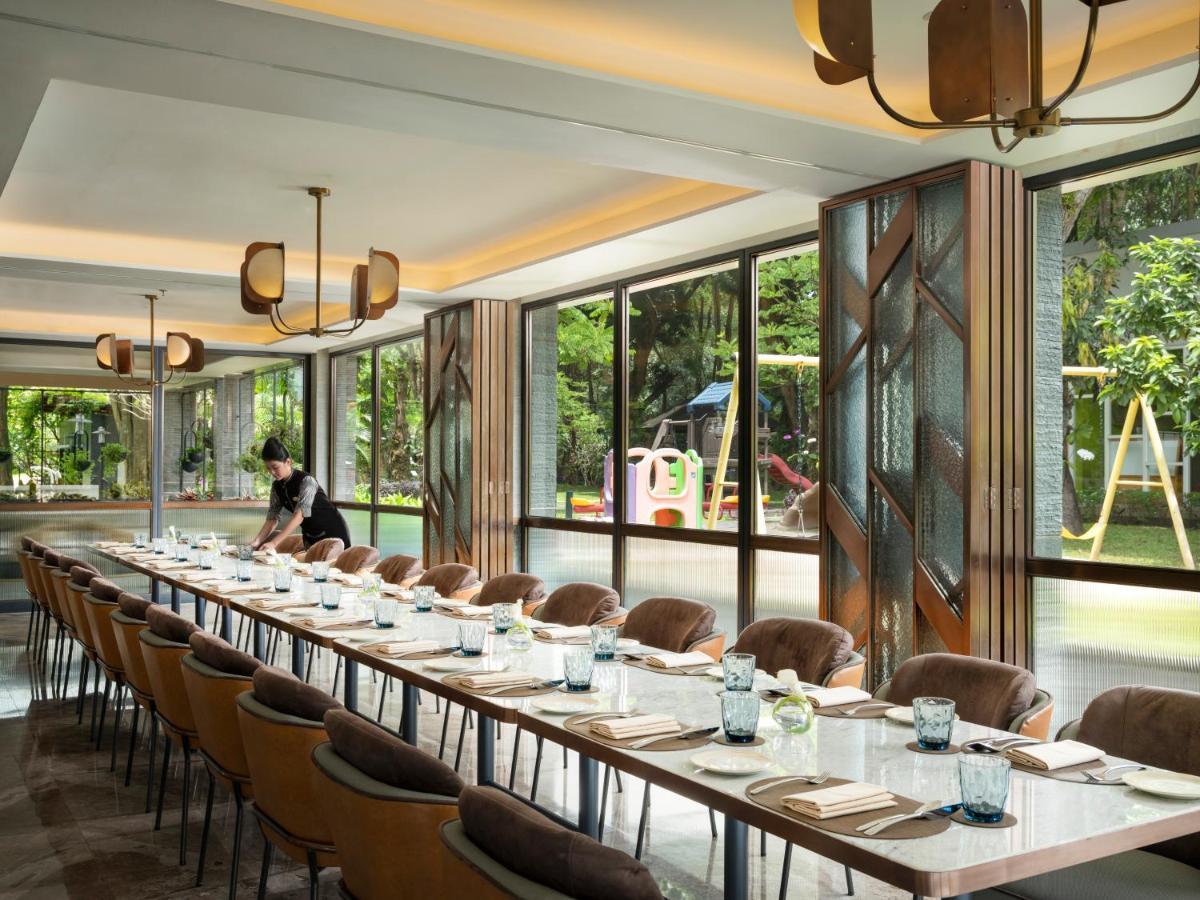 Royal Ambarrukmo Yogyakarta Hotell Exteriör bild