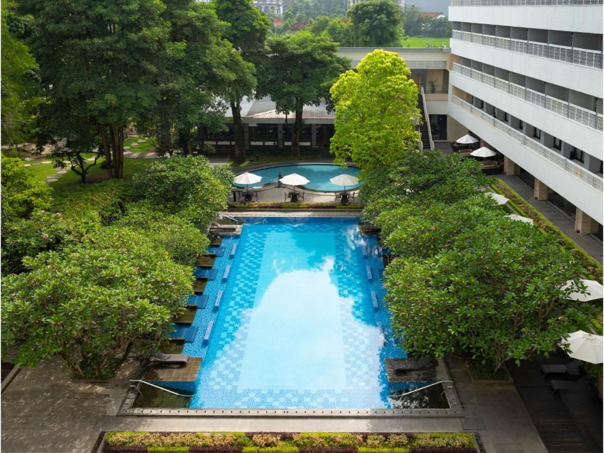 Royal Ambarrukmo Yogyakarta Hotell Exteriör bild